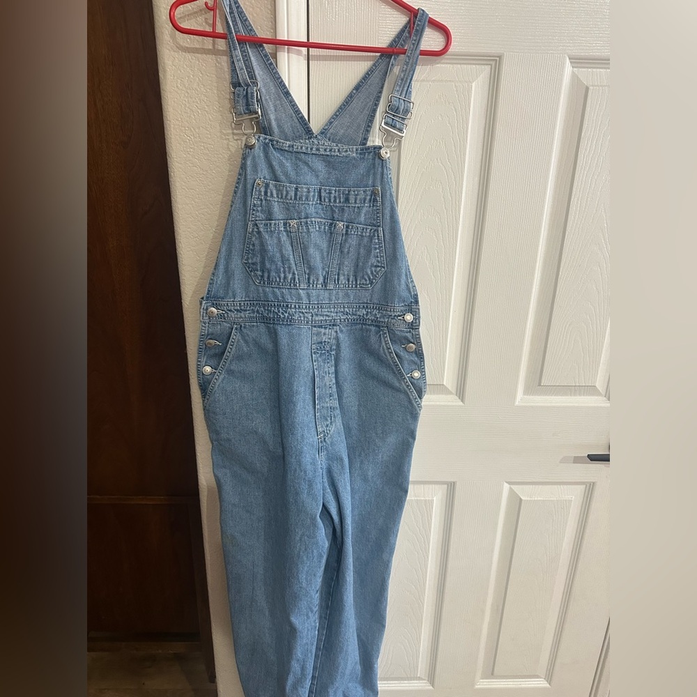 Vintage gap denim Jean overalls medium Levi’s revolve floral madewell Y2K